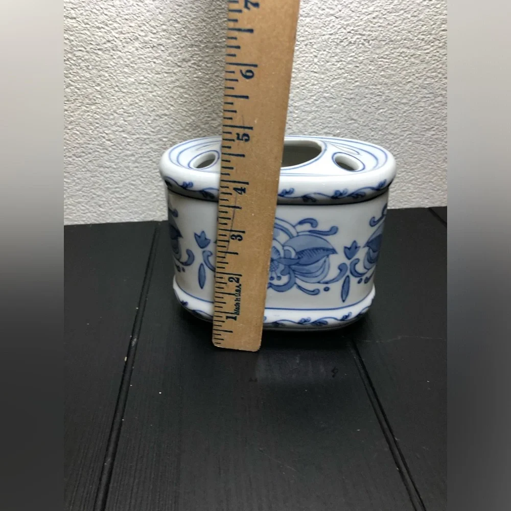 Toothbrush Holder Blue White China Cottagecore Farmhouse Bathroom Asian Chinese